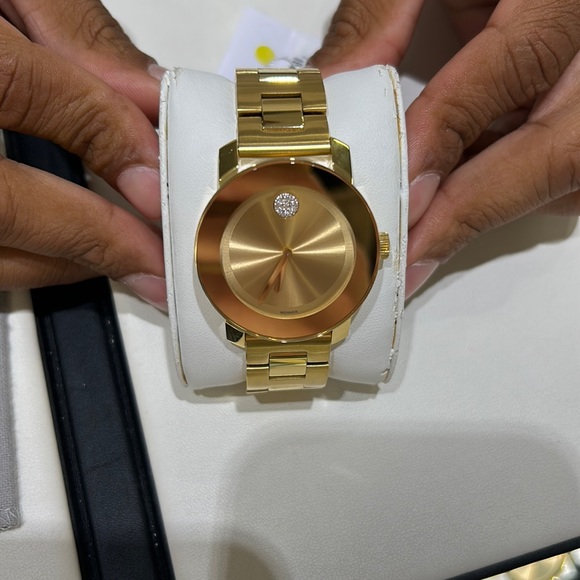 Movado bold iconic watch - Picture 6 of 10